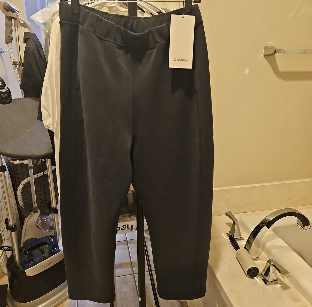 lululemon athletica Womens's Dark Gray With Ease MR P 7/8 Pants